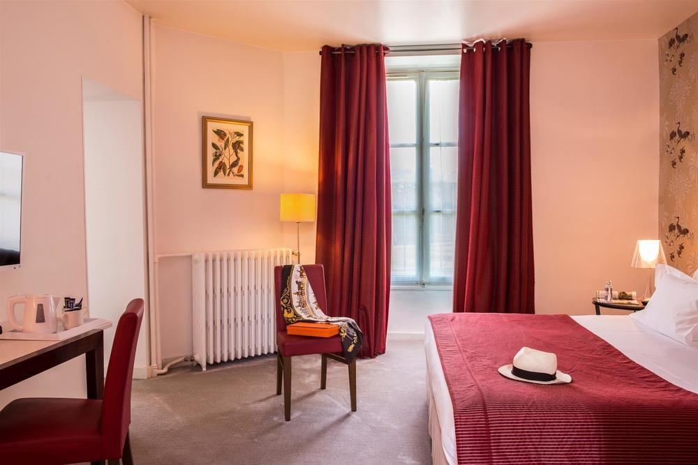 Country Club Hotel Yvre-l'Eveque Ngoại thất bức ảnh