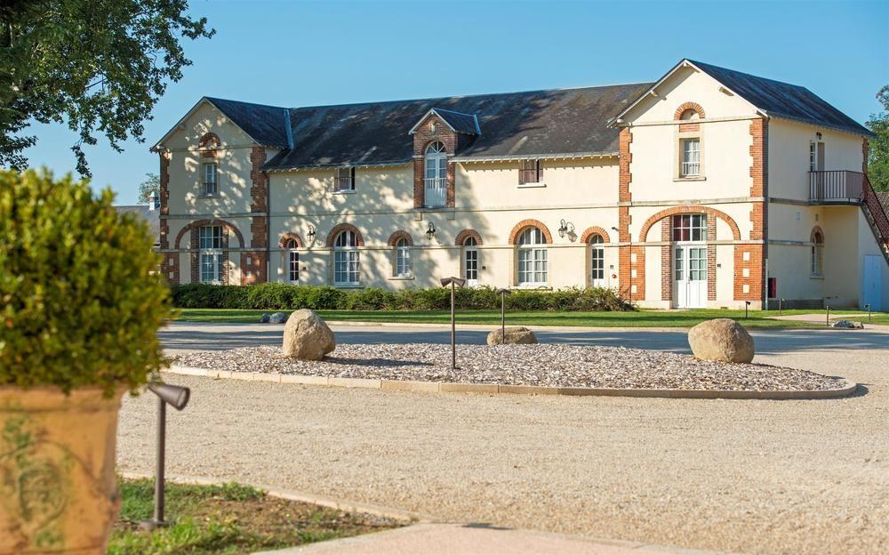 Country Club Hotel Yvre-l'Eveque Ngoại thất bức ảnh