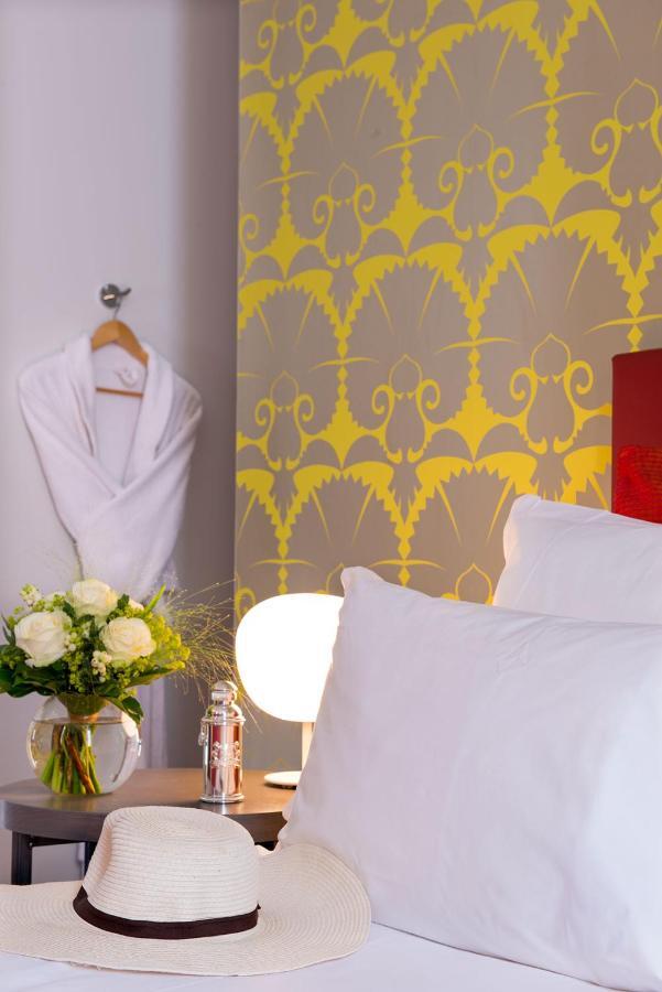 Country Club Hotel Yvre-l'Eveque Ngoại thất bức ảnh